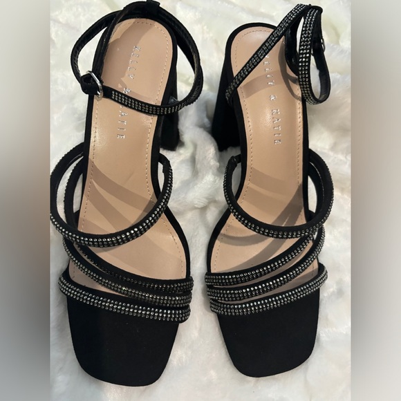 Kelly & Katie Rhinestone Sandals - Picture 3 of 5